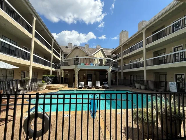 $1,475 | 4800 West Lovers Lane, Unit 303, Dallas, TX 75209
