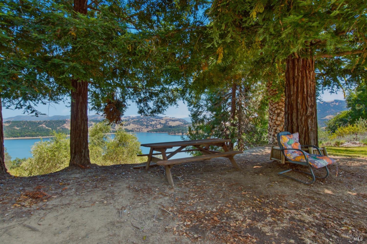 5301 Lake Ridge Road Ukiah, CA 95482 - Photo 18 of 59