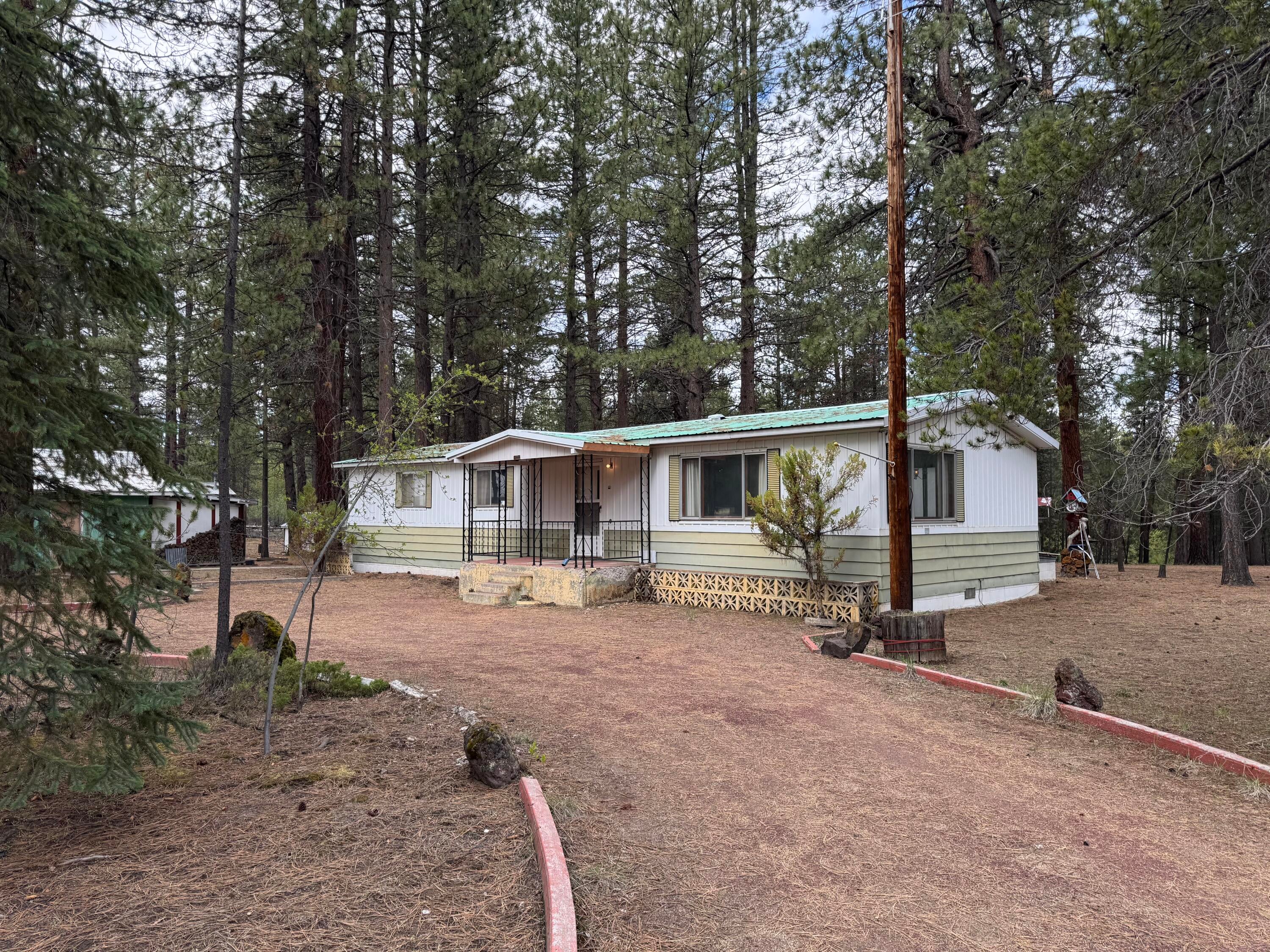 15834 Jackpine Road La Pine, OR 97739 - Photo 2 of 49 2