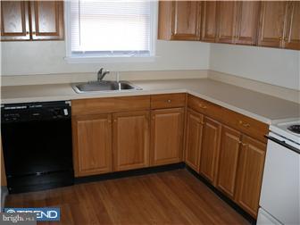 817 Arbor Road Yeadon, PA 19050 - Photo 5 of 12 Kitchen