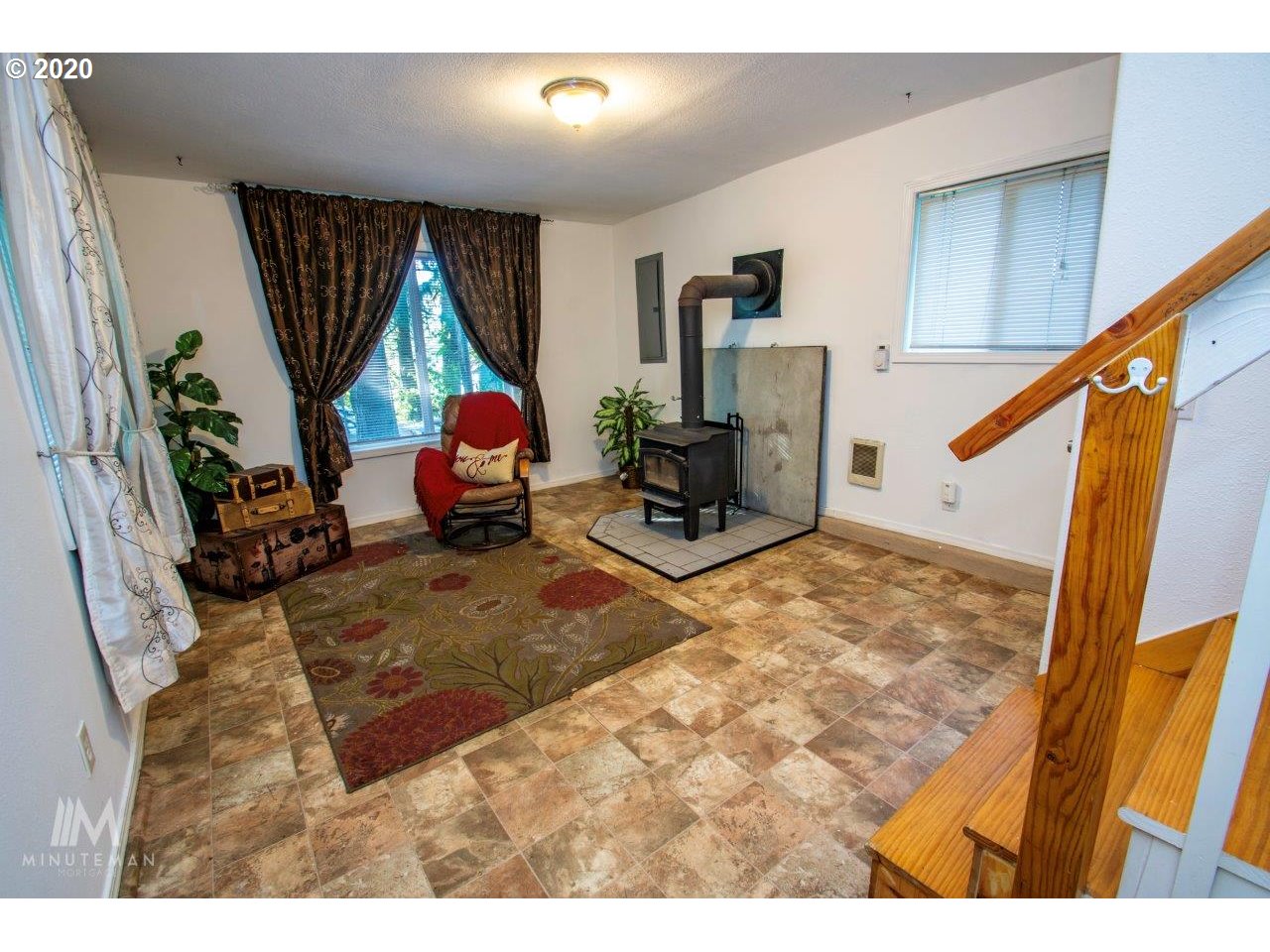 27480 Northwest Timber Road Forest Grove, OR 97116 - Photo 4 of 20 Gallery Image 4
