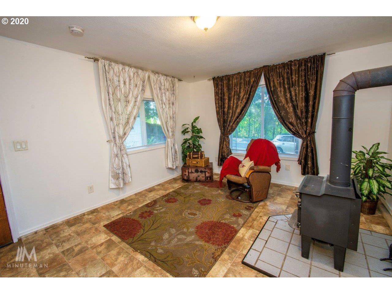 27480 Northwest Timber Road Forest Grove, OR 97116 - Photo 6 of 20 Gallery Image 6