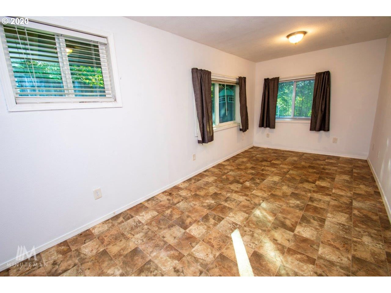 27480 Northwest Timber Road Forest Grove, OR 97116 - Photo 9 of 20 Gallery Image 9