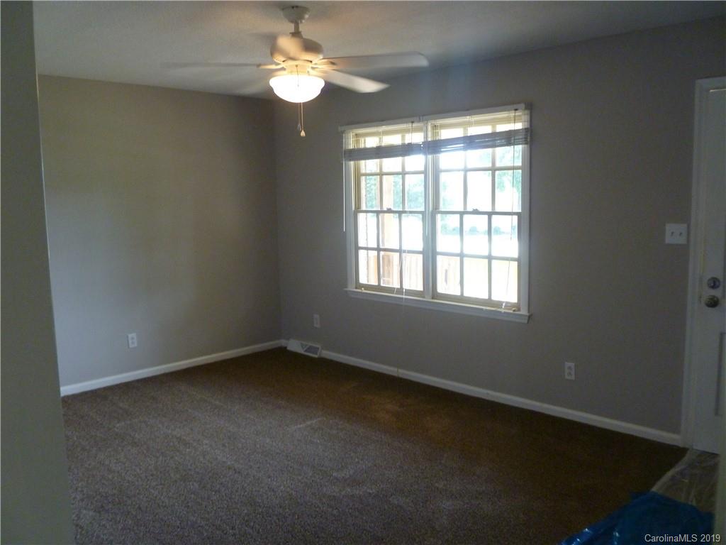 2513 South Point Road Belmont, NC 28012 - Photo 2 of 10 Gallery Image 2