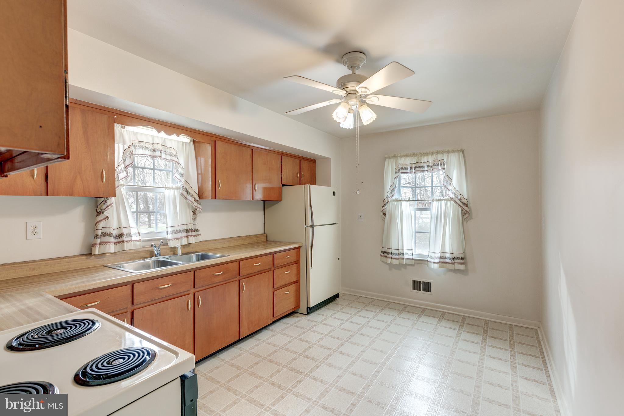 307 Kendigs Mill Road Owings Mills, MD 21117 - Photo 17 of 35 Gallery Image 17