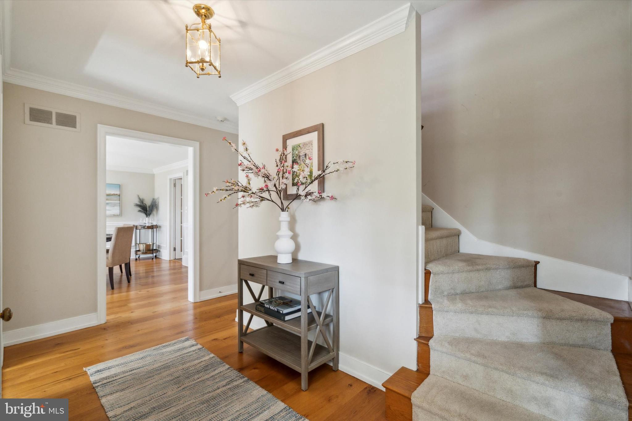 6003 Cricket Road Flourtown, PA 19031 - Photo 6 of 64 Bright Foyer