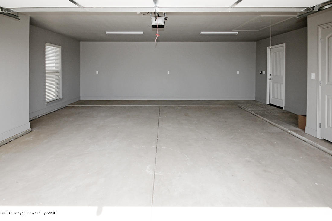 15259 Dowell Road Amarillo, TX 79119 - Photo 24 of 47 Garage Interior