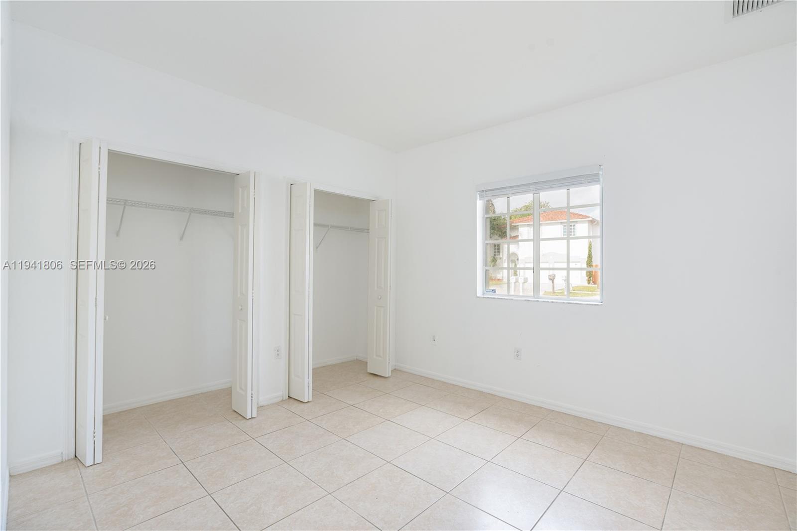 5655 Southwest 163rd Path Miami, FL 33193 - Photo 12 of 33