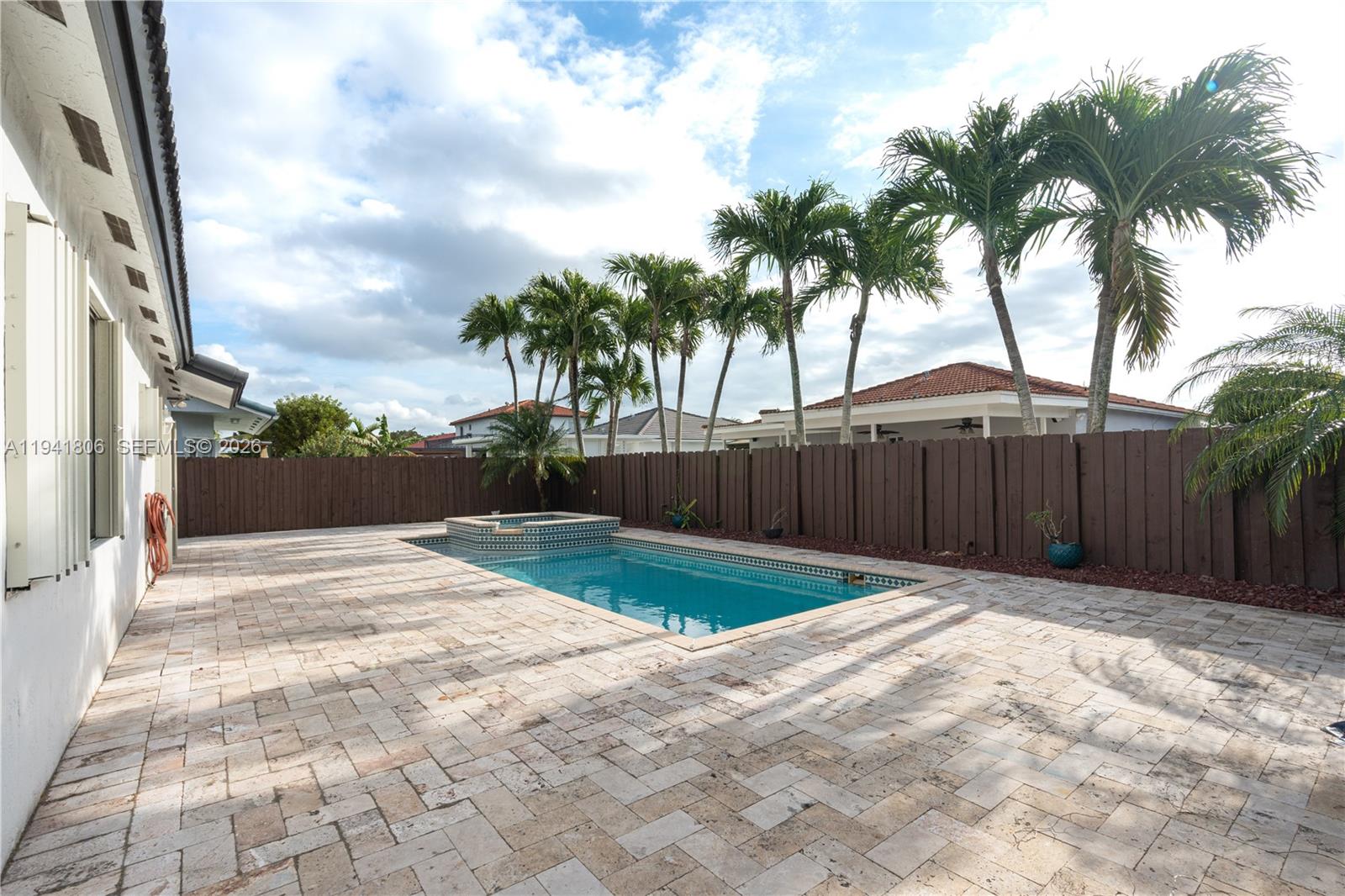 5655 Southwest 163rd Path Miami, FL 33193 - Photo 24 of 33