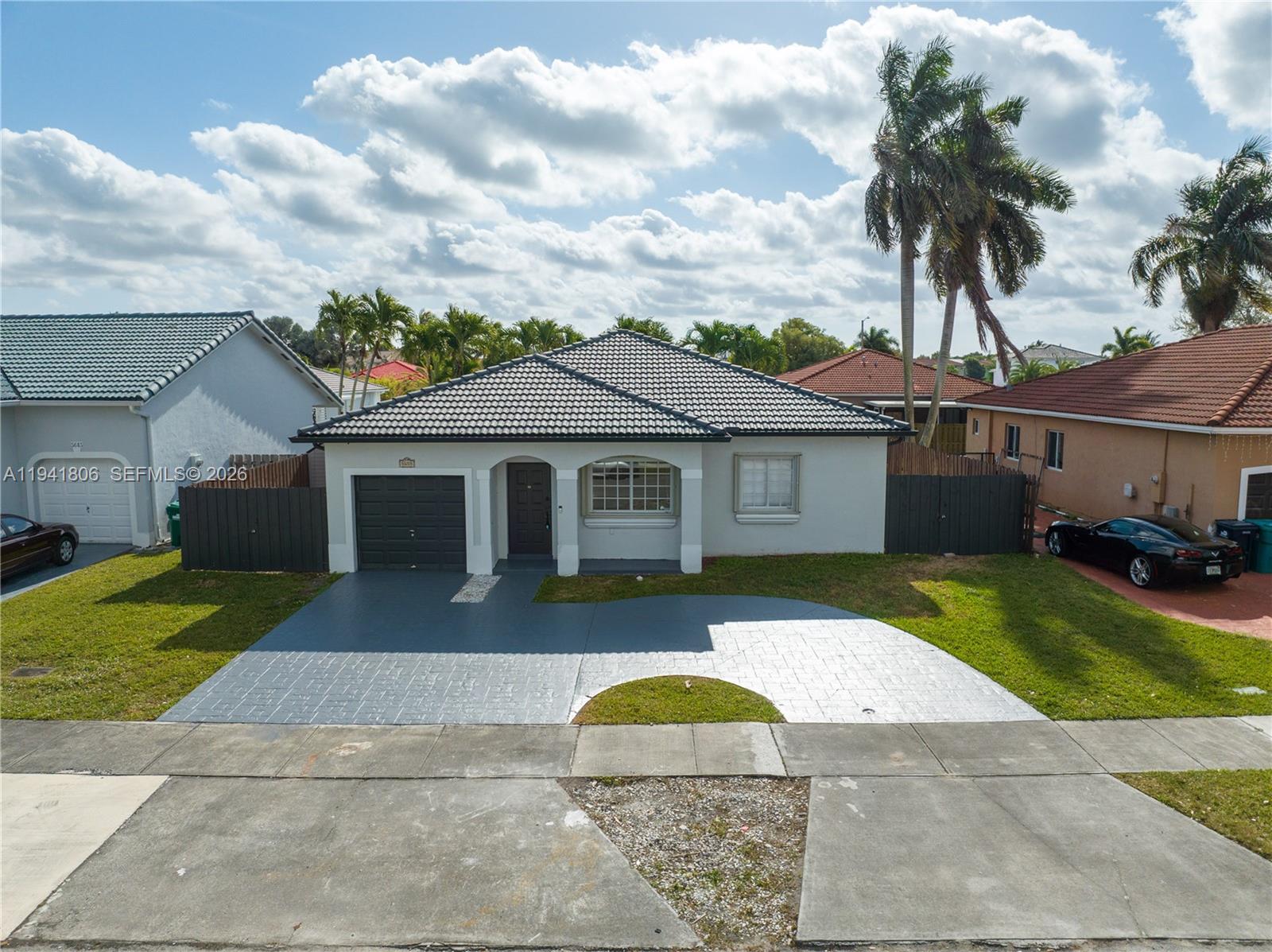 5655 Southwest 163rd Path Miami, FL 33193 - Photo 31 of 33