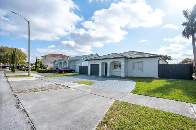 $3,800 | 5655 Southwest 163rd Path, Miami, FL 33193