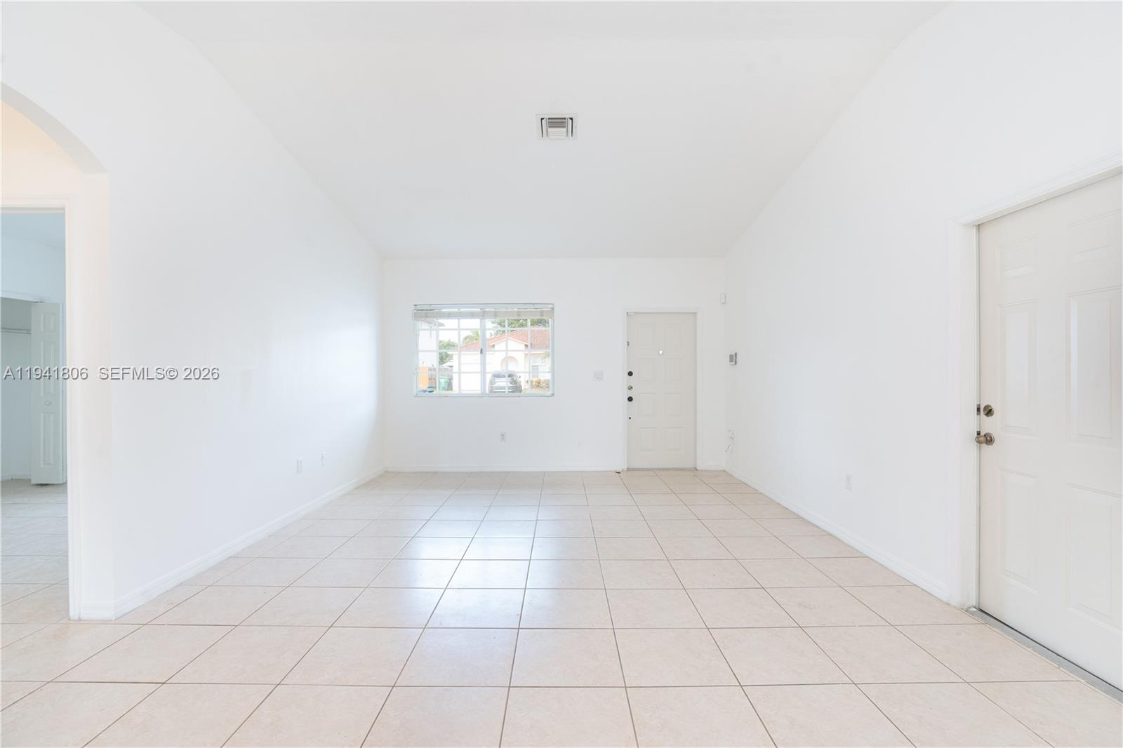 5655 Southwest 163rd Path Miami, FL 33193 - Photo 8 of 33