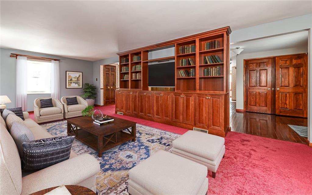 2791 McClintock Road White Oak, PA 15131 - Photo 5 of 31 Gallery Image 5