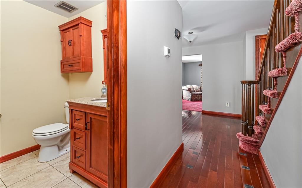 2791 McClintock Road White Oak, PA 15131 - Photo 7 of 31 Gallery Image 7