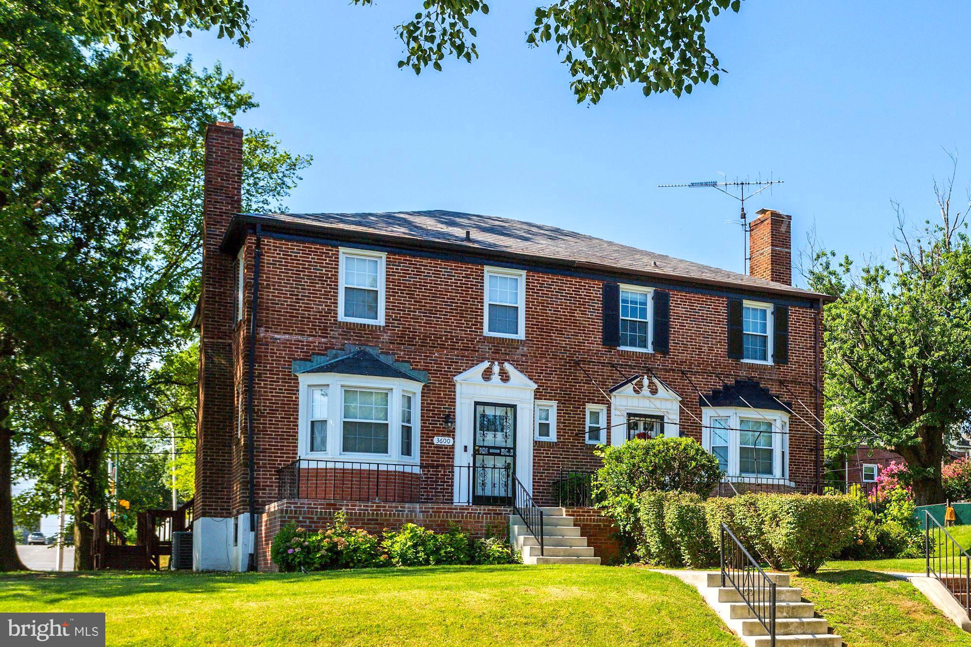 3602 Delverne Road Baltimore, MD 21218 - Photo 4 of 28 a front view of house with yard and green space