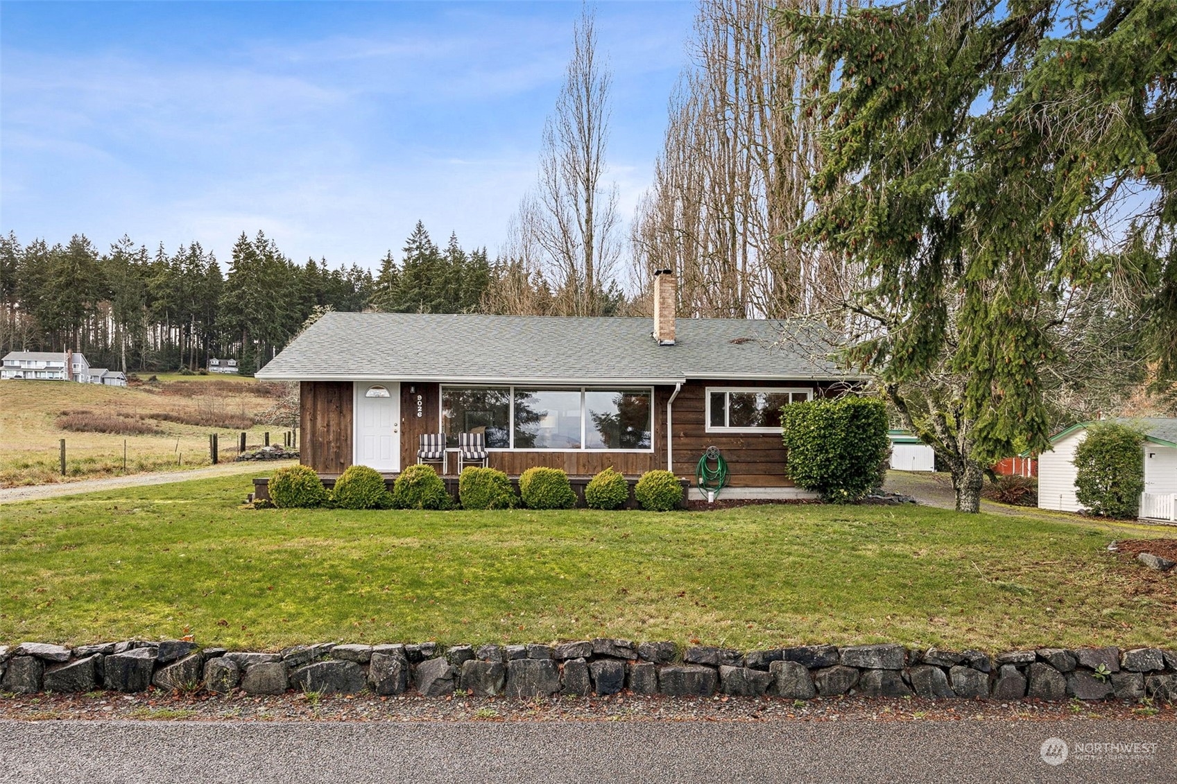 9026 Villa Beach Road Anderson Island, WA 98303 - Photo 12 of 34 Gallery Image 12