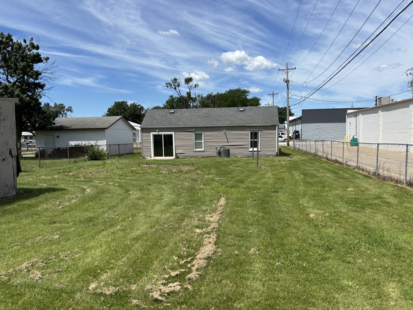 104 5th Street Colona, IL 61241 - Photo 5 of 24