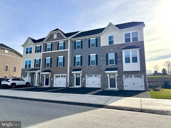 $3,350 | 66 Glory Maple Lane, Downingtown, PA 19335