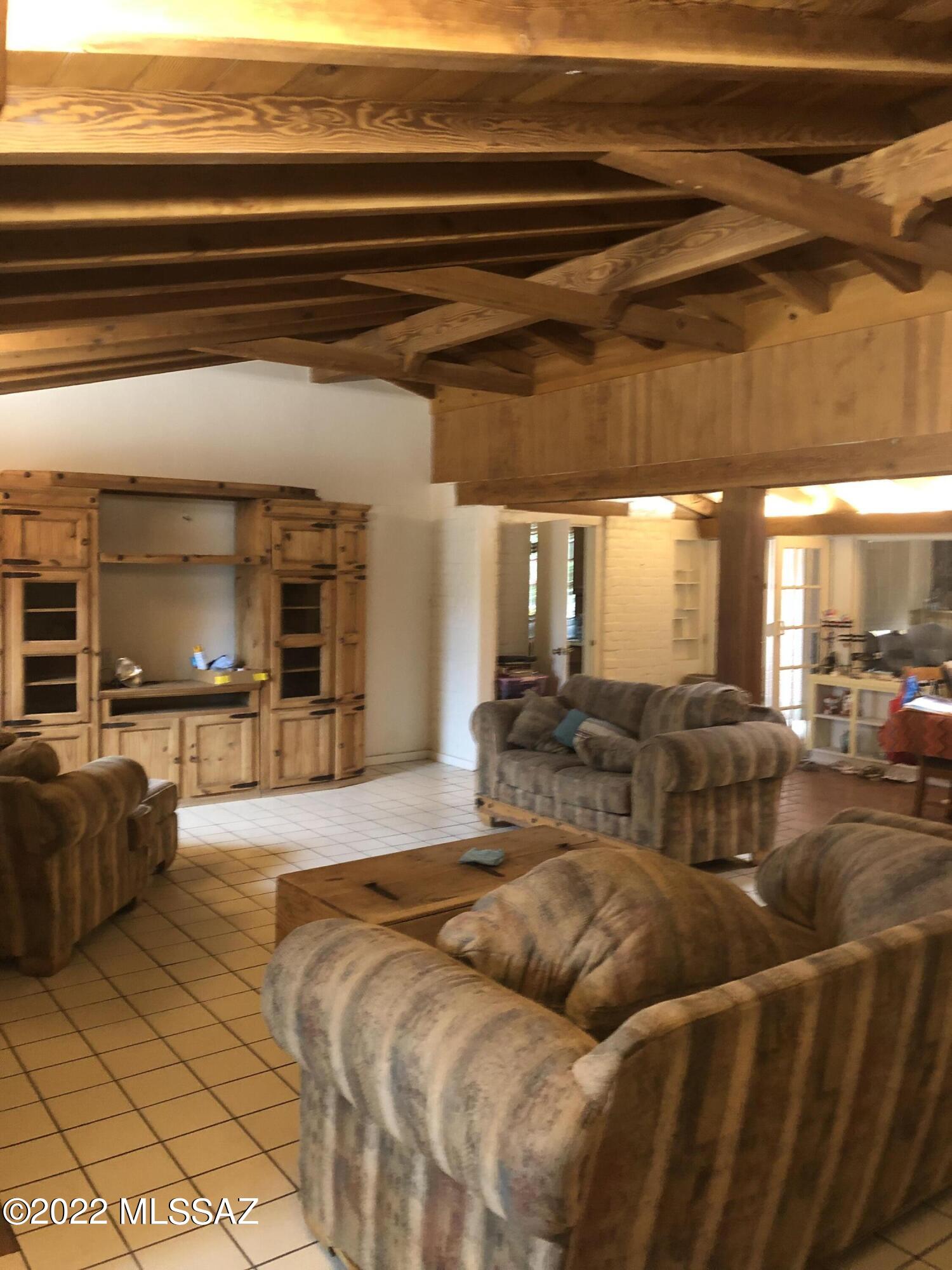250 South Country Club Road Tucson, AZ 85716 - Photo 4 of 38 Gallery Image 4