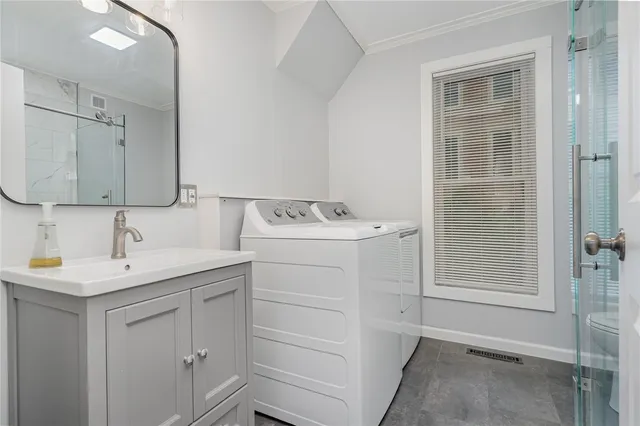 $2,750 | 25 Summit Street, Perinton, NY 14450