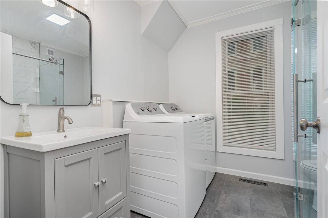 25 Summit Street Perinton, NY 14450 - Photo 12 of 24