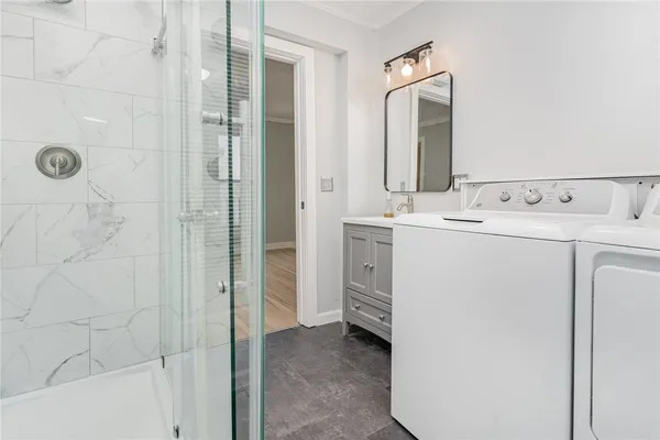 $2,475 | 25 Summit Street, Perinton, NY 14450