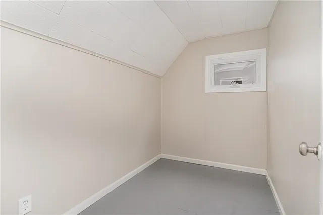 $2,750 | 25 Summit Street, Perinton, NY 14450