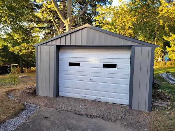 $2,475 | 25 Summit Street, Perinton, NY 14450