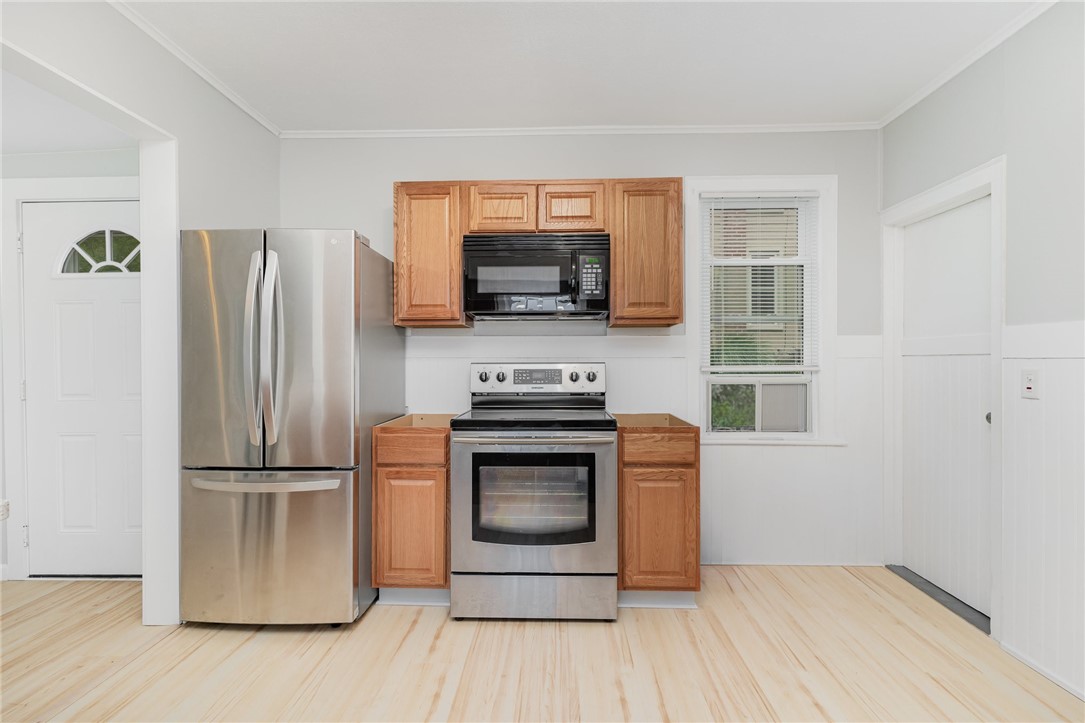 25 Summit Street Perinton, NY 14450 - Photo 10 of 24