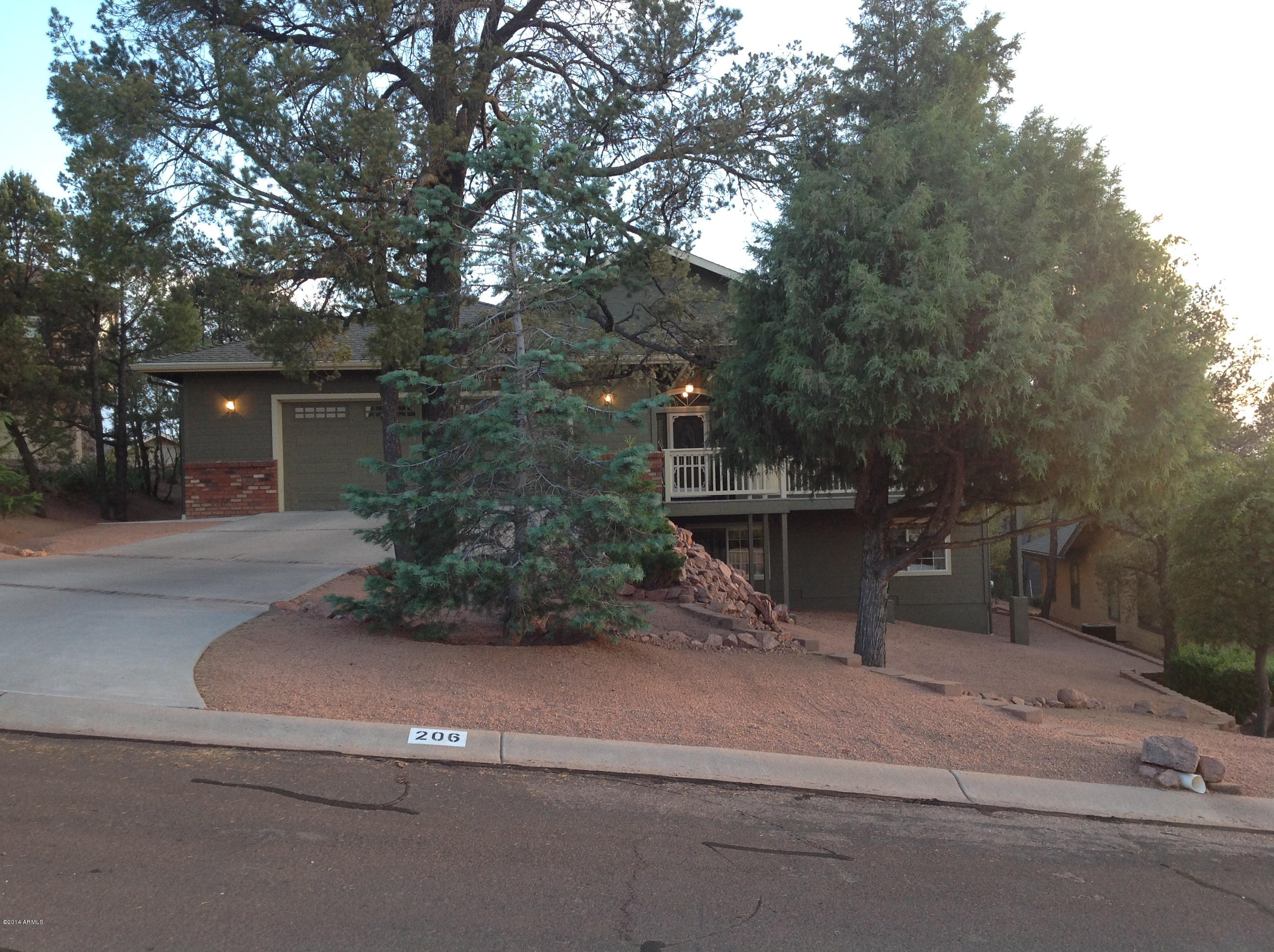206 North Trailwood Road Payson, AZ 85541 - Photo 2 of 32 Property Front
