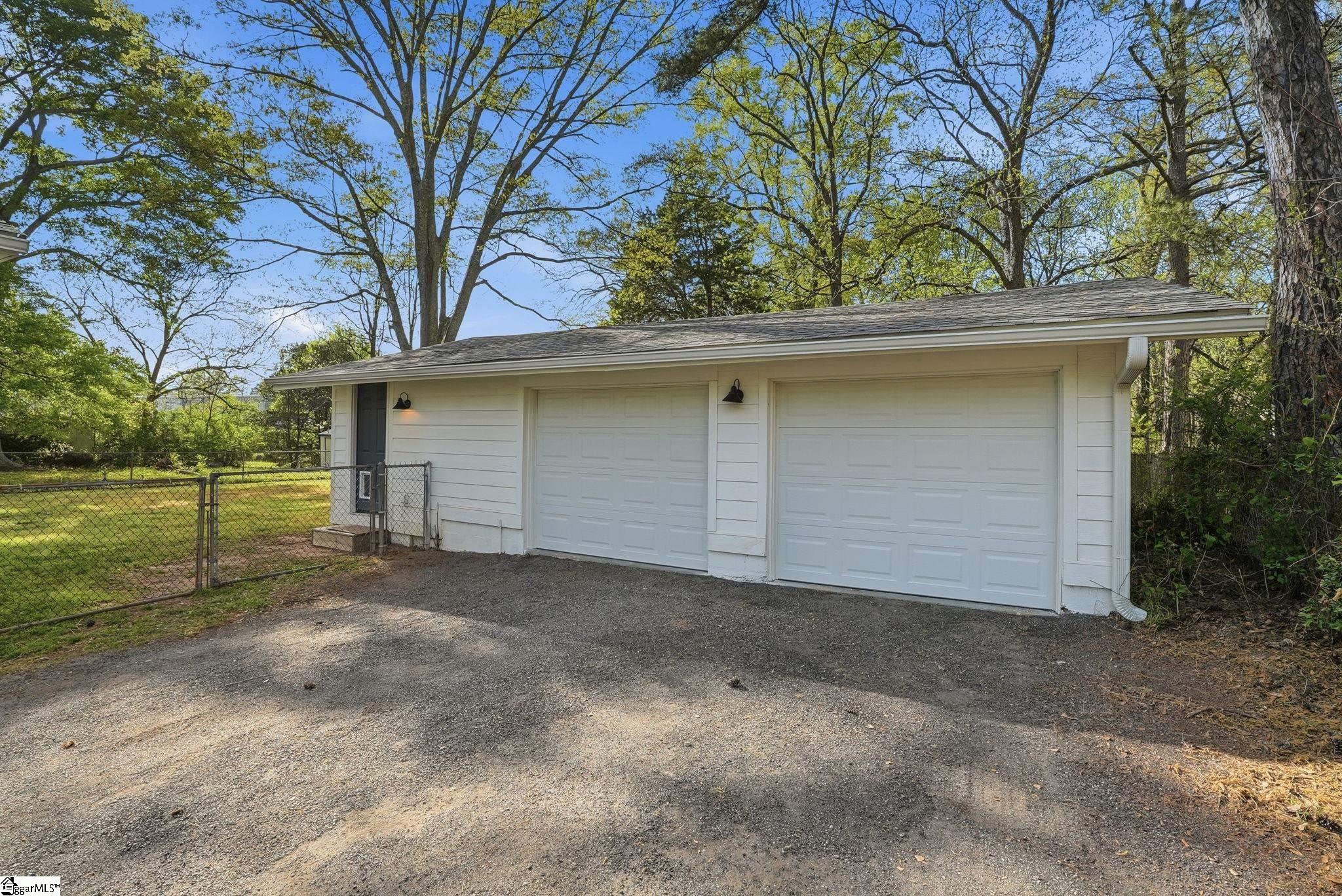 109 Todd Circle Simpsonville, SC 29681 - Photo 5 of 34