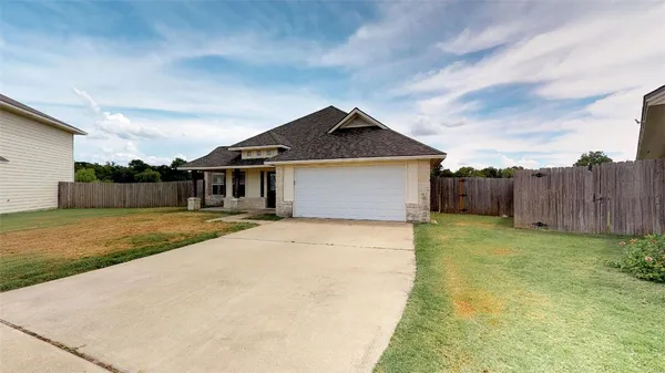 $2,600 | 2808 Horseback Drive, College Station, TX 77845