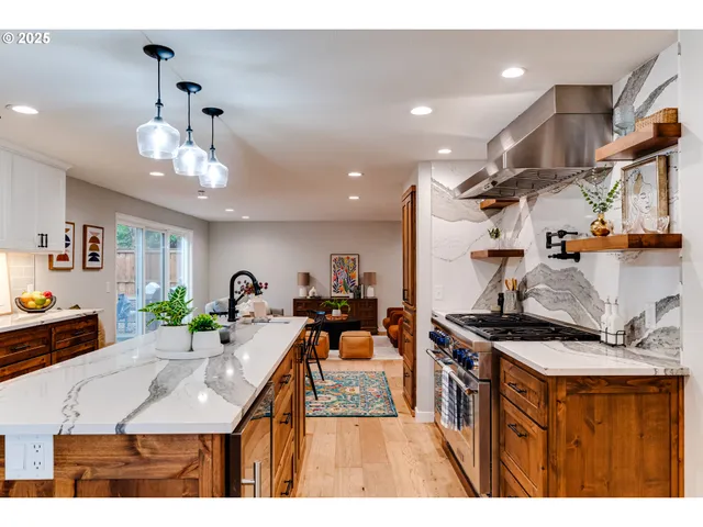 $745,000 | 2915 Chuckanut Street, Eugene, OR 97408