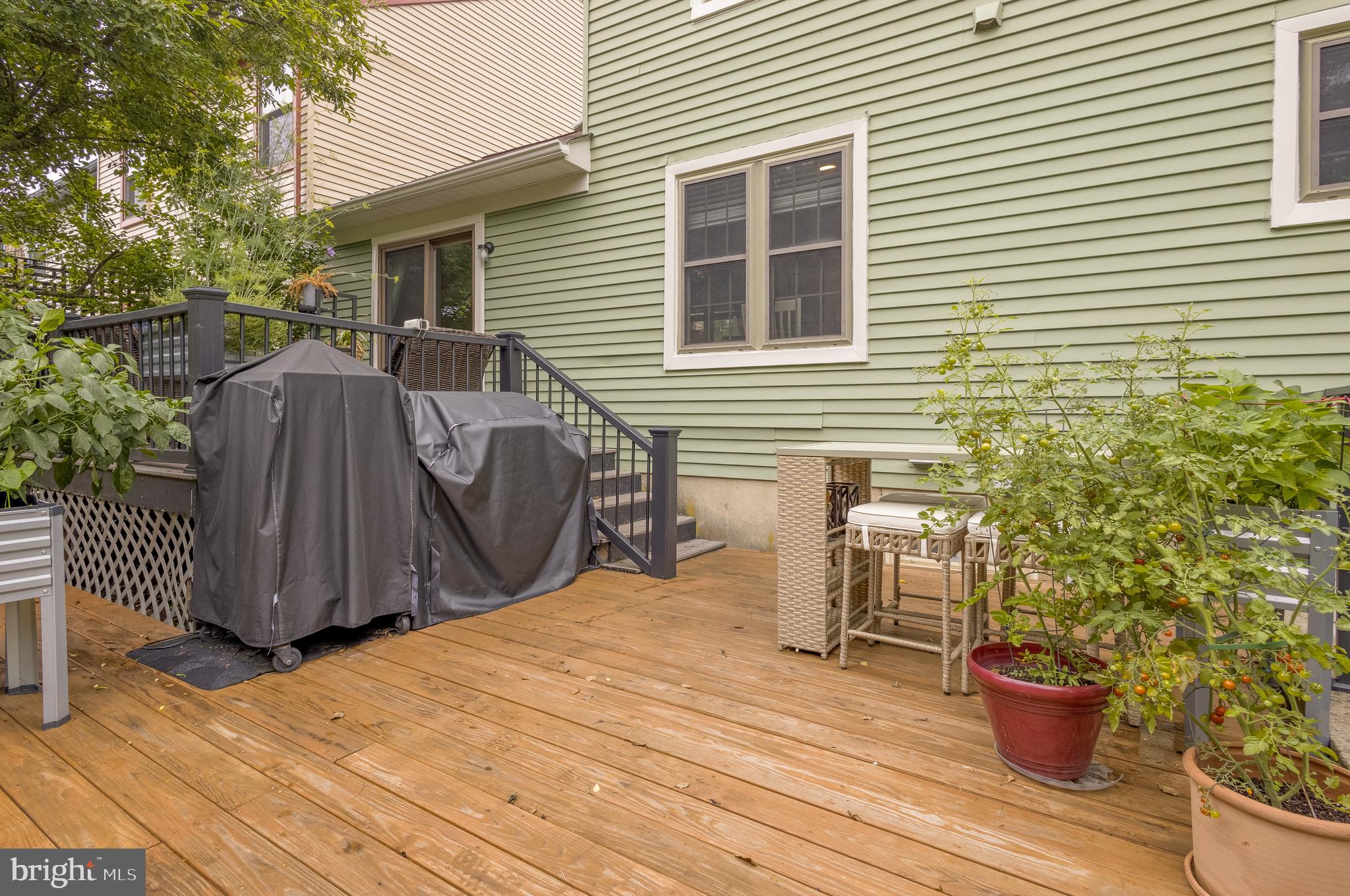 102 Rutledge Court North Wales, PA 19454 - Photo 23 of 30 Back Deck
