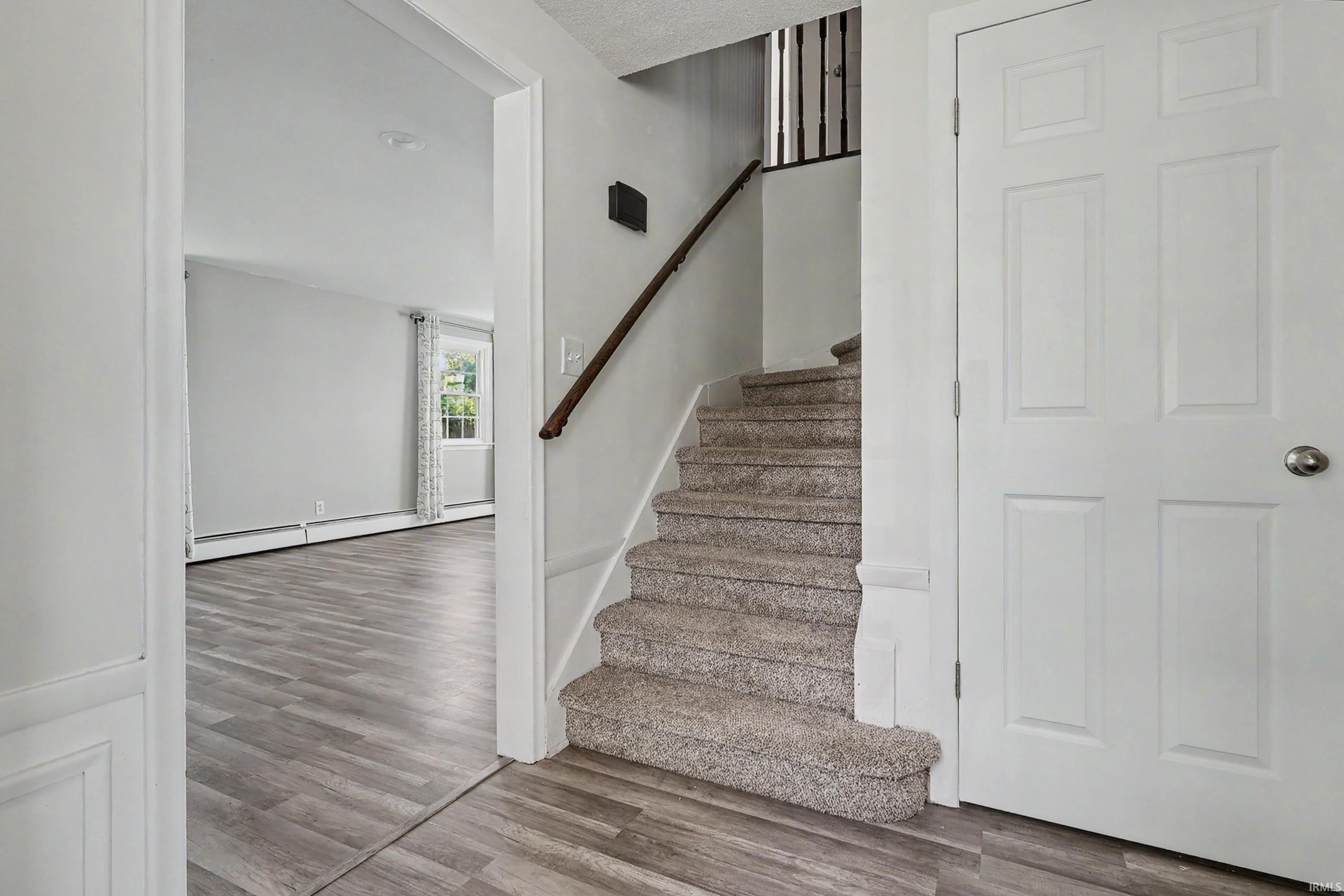 1921 Mathias Street Fort Wayne, IN 46815 - Photo 4 of 34