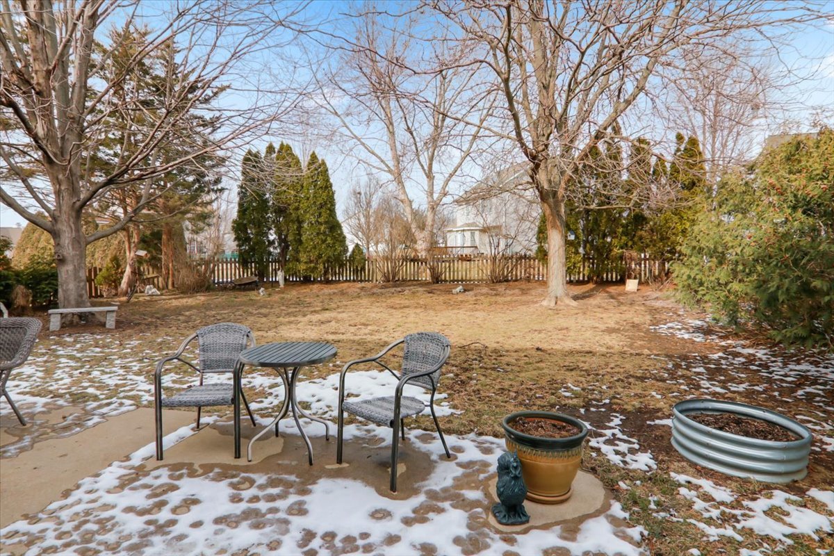 8 Minks Court Bloomington, IL 61704 - Photo 30 of 40 a view of outdoor space yard and patio