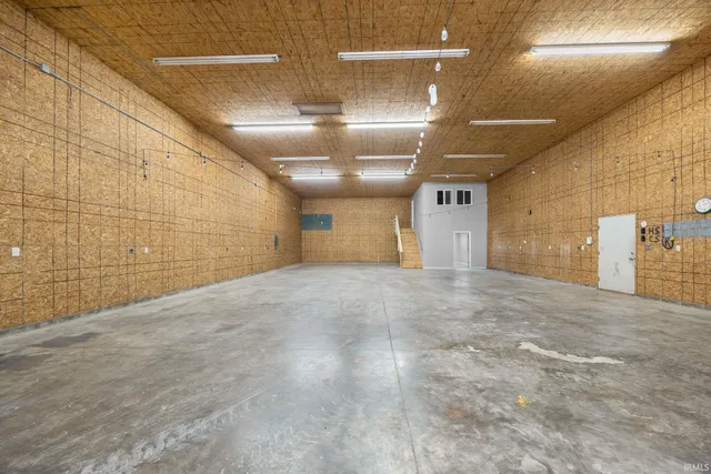 $749,900 | 1800 East 430 South, Lafayette, IN 47909