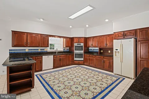 $2,050,000 | 700 Running Brook Drive, Great Falls, VA 22066