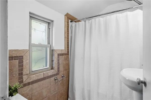 $380,000 | 511 Moreland Drive, Pittsburgh, PA 15243