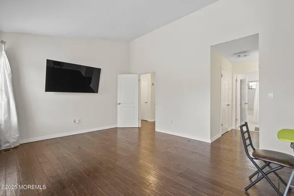 $2,800 | 20 Canidae Court, Tinton Falls, NJ 07753