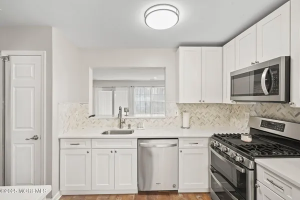 $2,800 | 20 Canidae Court, Tinton Falls, NJ 07753