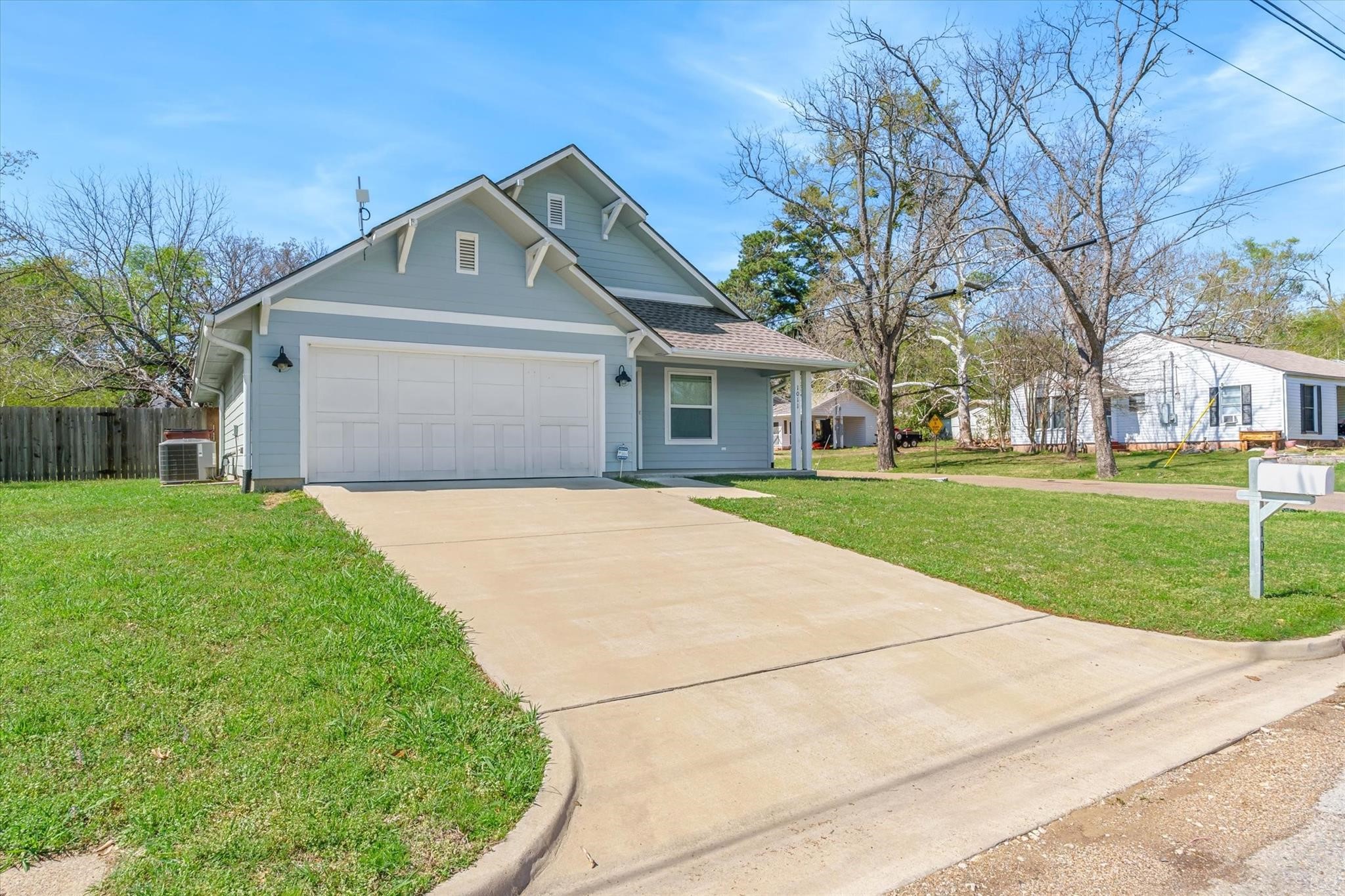 1011 Athens Street Canton, TX 75103 - Photo 2 of 38