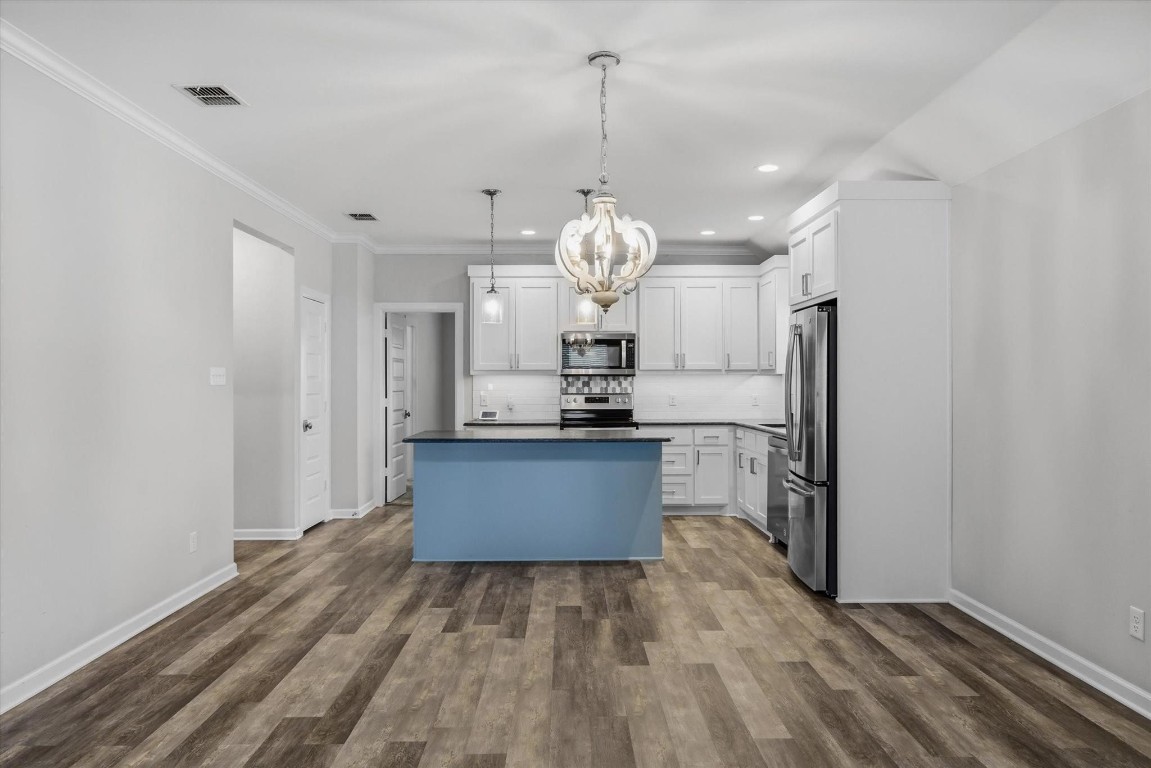 1011 Athens Street Canton, TX 75103 - Photo 9 of 38