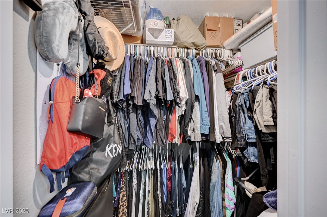 7885 West Flamingo Road, Unit 2023 Las Vegas, NV 89147 - Photo 20 of 34 View of walk in closet