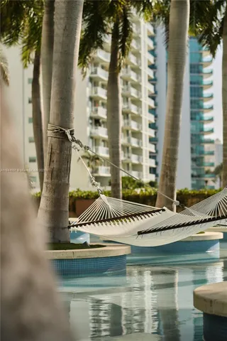 $897,000 | 1435 Brickell Avenue, Unit 3005, Miami, FL 33131