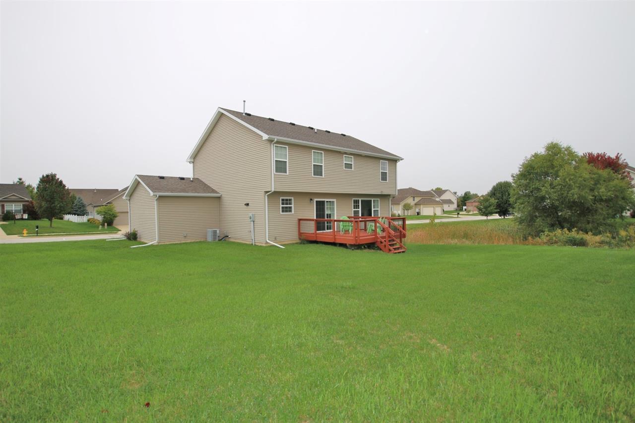 2142 West Geneva Road Peoria, IL 61615 - Photo 4 of 36 Gallery Image 4