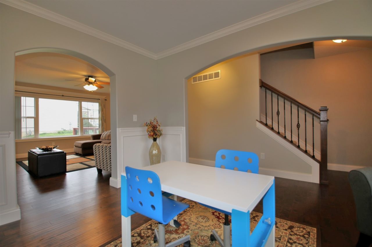 2142 West Geneva Road Peoria, IL 61615 - Photo 9 of 36 Gallery Image 9