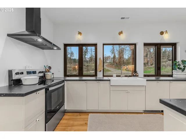 $750,000 | 12019 Northeast 306th Street, Battle Ground, WA 98604