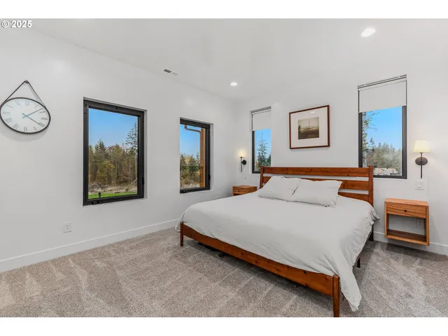 $750,000 | 12019 Northeast 306th Street, Battle Ground, WA 98604