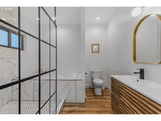 $750,000 | 12019 Northeast 306th Street, Battle Ground, WA 98604